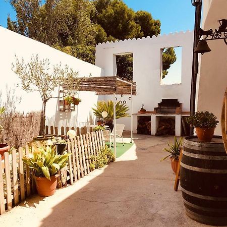 منزل الضيف Macastre  في La Casita Santa Barbara المظهر الخارجي الصورة