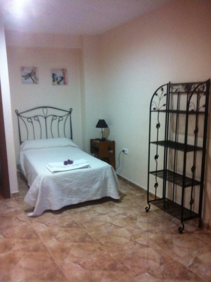 منزل الضيف Macastre  في La Casita Santa Barbara المظهر الخارجي الصورة