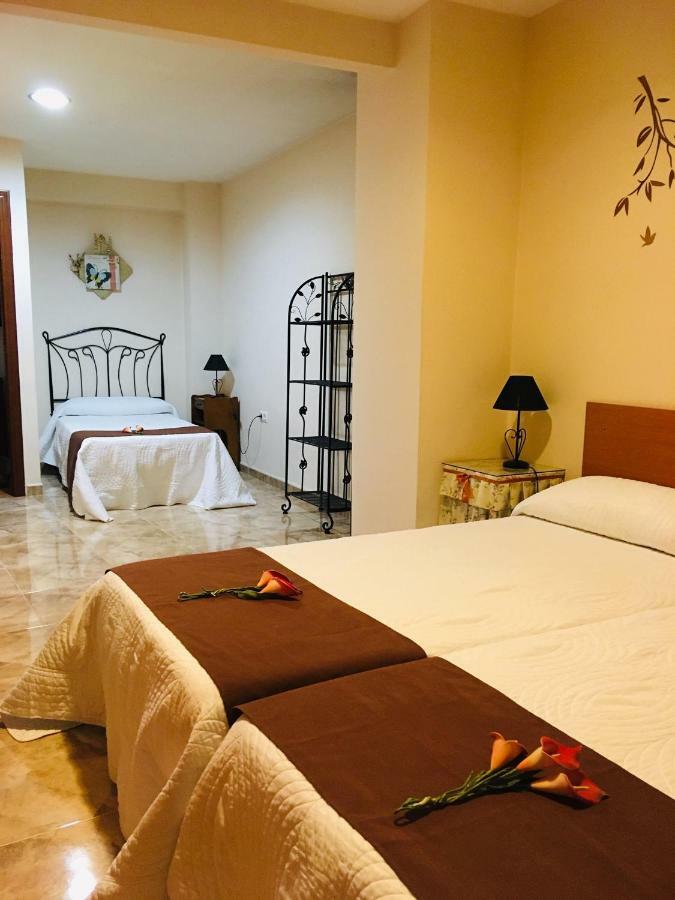 منزل الضيف Macastre  في La Casita Santa Barbara المظهر الخارجي الصورة