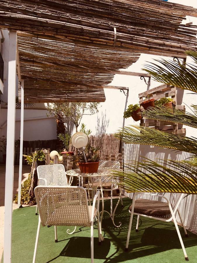 منزل الضيف Macastre  في La Casita Santa Barbara المظهر الخارجي الصورة