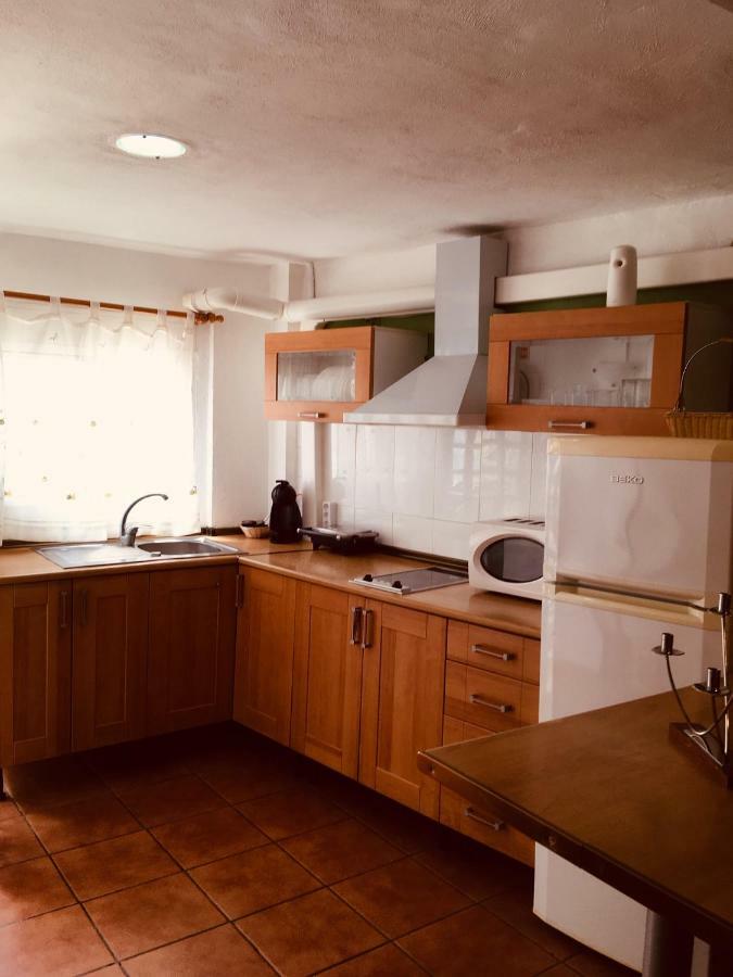 منزل الضيف Macastre  في La Casita Santa Barbara المظهر الخارجي الصورة